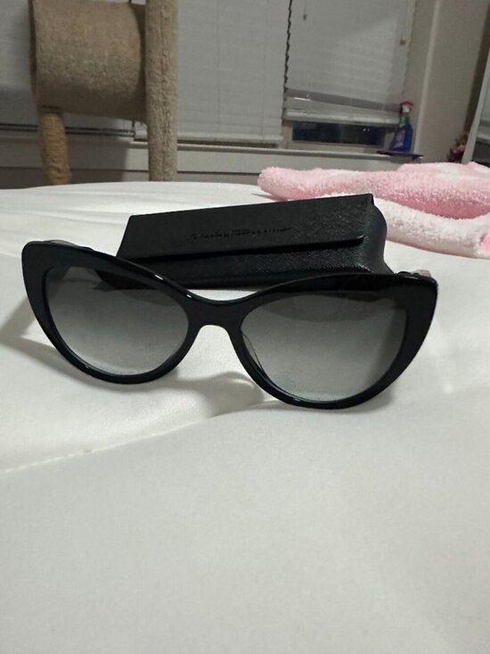 Salvatore Ferragamo Oversized Cat Eye main image 7